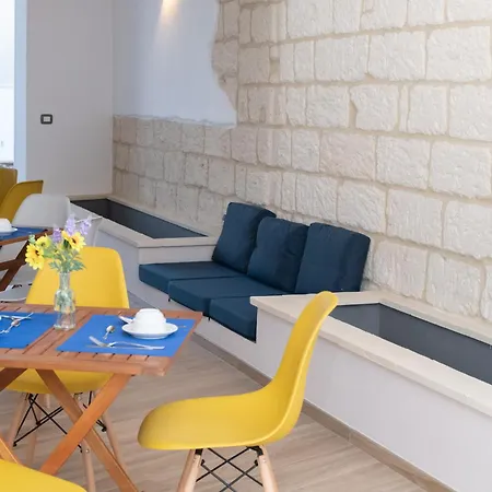 Pietra Bianca 5* Cutrofiano