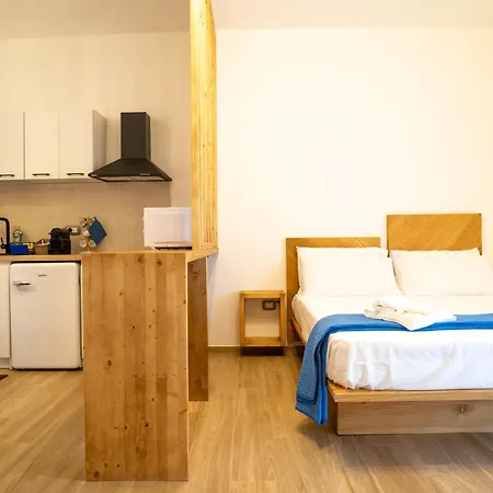 Pietra Bianca קוטרופיאנו