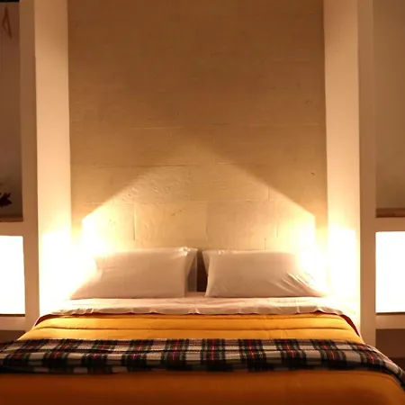 Pietra Bianca 쿠트로피아노