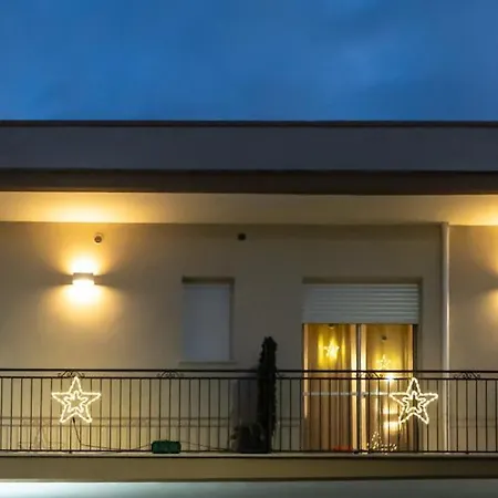 Pietra Bianca לינה וארוחת בוקר 5*