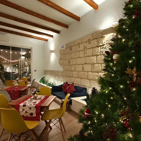 فندق مبيت وإفطار Pietra Bianca كوتروفيانو