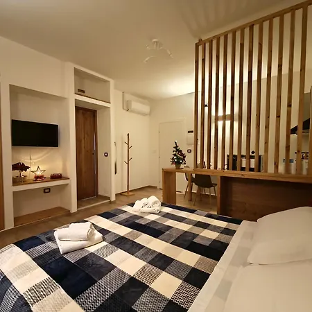 Pietra Bianca Bed & Breakfast Cutrofiano